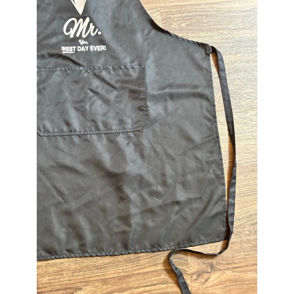 Set of Mr. and Mrs. Aprons Black White Newlywed Engagement Gift One Size - Picture 8 of 12